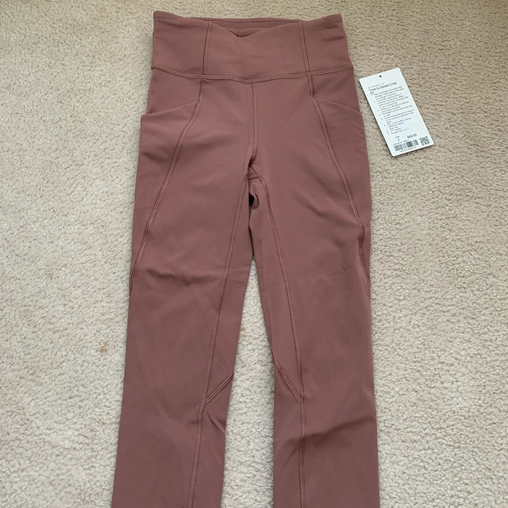 NWT Lululemon Time to Sweat Crop 23”